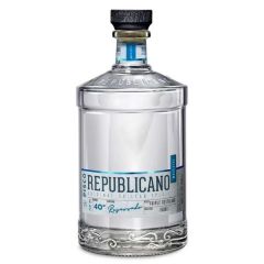 PISCO REPUBLICANO MOSCATEL TRIPLE DESTILADO 750 cc. 40°